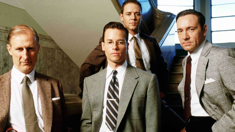 L.A. Confidential, recensione del film diretto da Curtis Hanson.